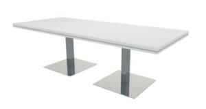 COLREU.RC19 - Mesa de reunión rectangular direccional con pies metálicos con peanas cuadradas.